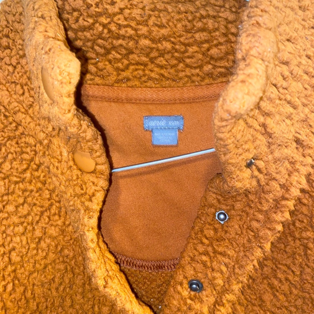 Rust colored fleece pull-over - Picture 2 of 2
